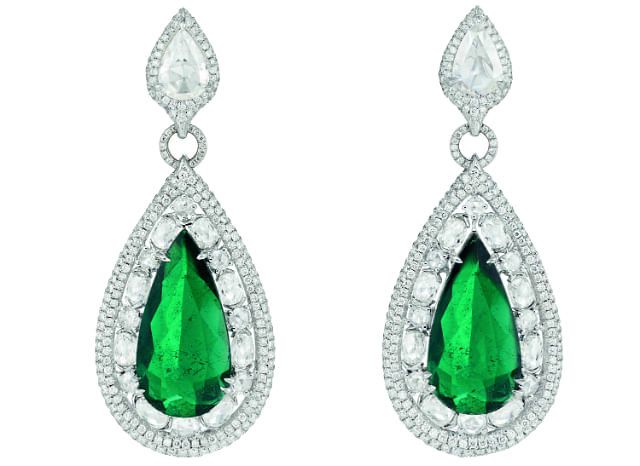 Chopard High Jewellery necklace with pear-shaped emerald pendant DECOR EARRINGS